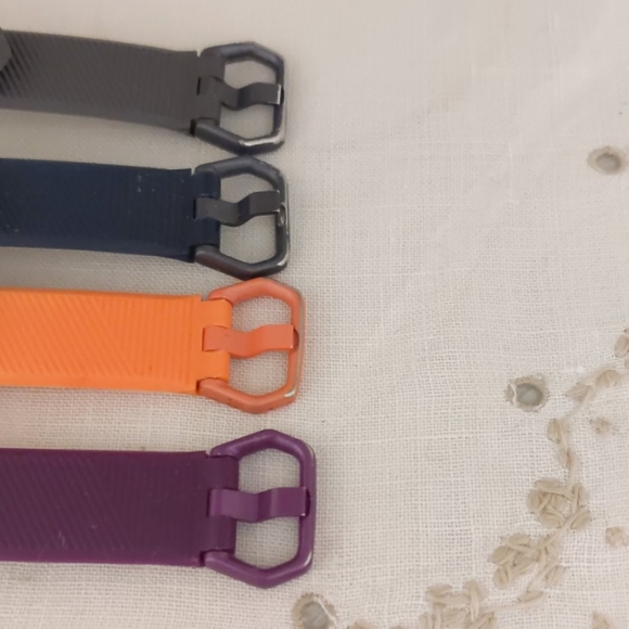 Fitbit Alta wrist straps set of 4 - Picture 5 of 7